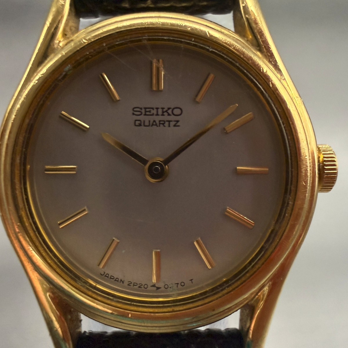 Seiko Watch Women 19mm Silver Dial Gold Tone Round 2P20-0080  display picture 2