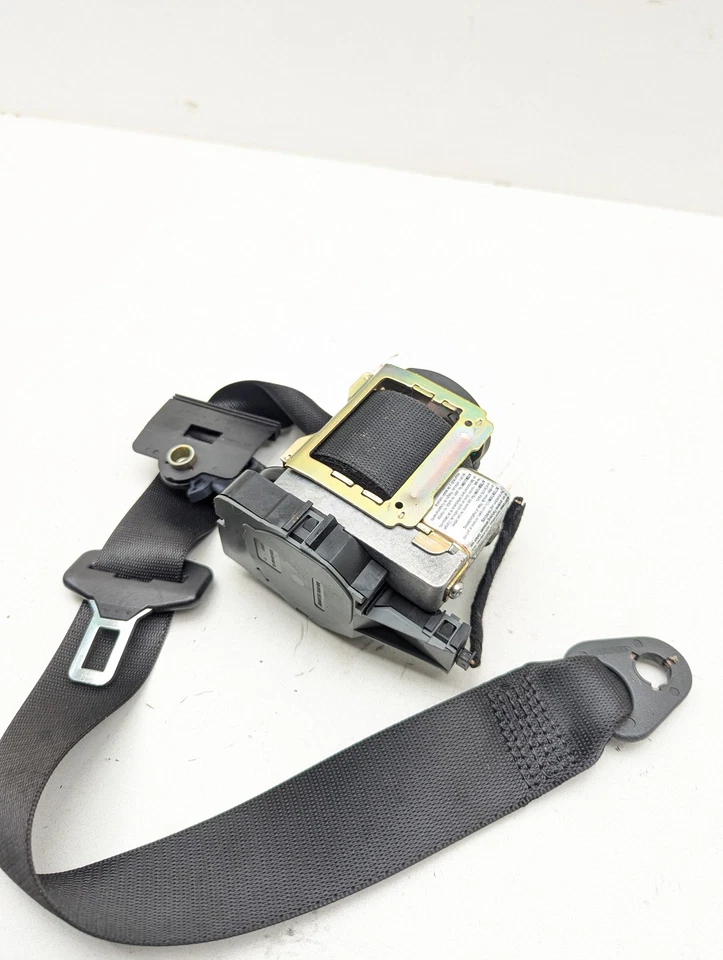 Черный оригинальный натяжитель переднего правостороннего ремня безопасности 00-03 Mercedes E320 E430 - Изображение 4 из 4