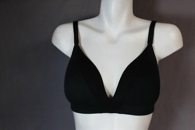 Lively Wireless Lightly Lined Deep V Plunge Bra size 32D black