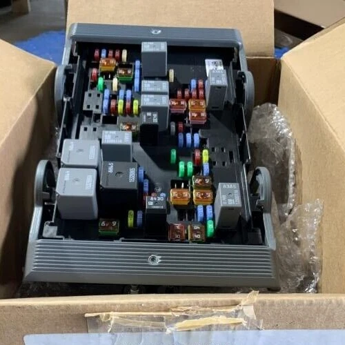 Caja de fusibles de motor Chevy Silverado 1500 2010-2013 5,3 L original OEM Foto 3 de 4