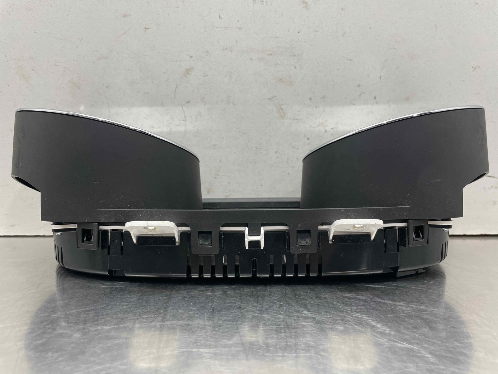 2014 Maserati Quattroporte Speedometer Cluster Gauge 40k Miles MPH OEM 670009148