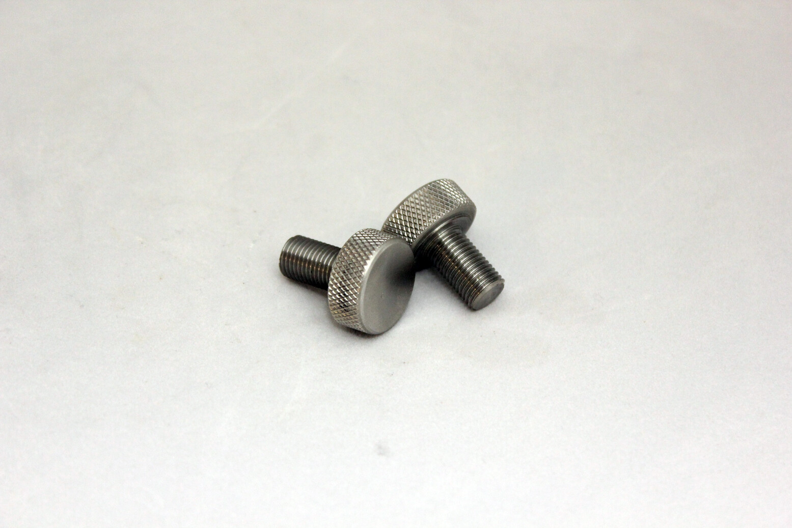 ONE Stainless Knurled Knob Fastener - 3/8x24 Thread, 1" Length, .817 Head Width