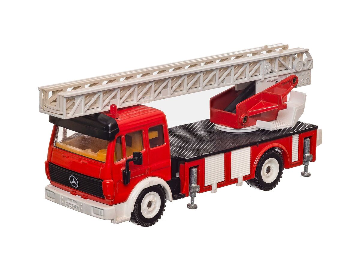 Siku 3780 fire brigade rotary ladder (Mercedes SK) 1:55 - 1599 Siku 3780 fire brigade rotary ladder (Mercedes SK) 1:55 - 1599