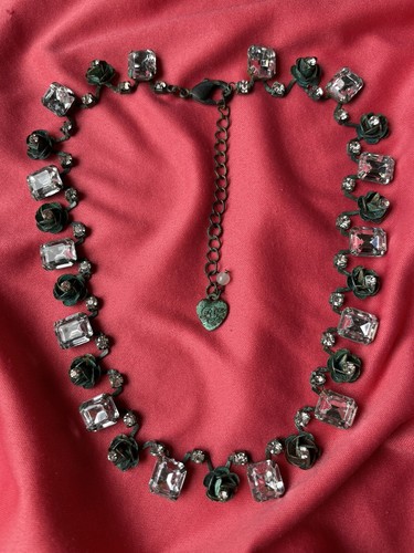 Collar Betsey Johnson pátina oxidada cobre verde metal rosa bronce cristal - Imagen 7 de 7