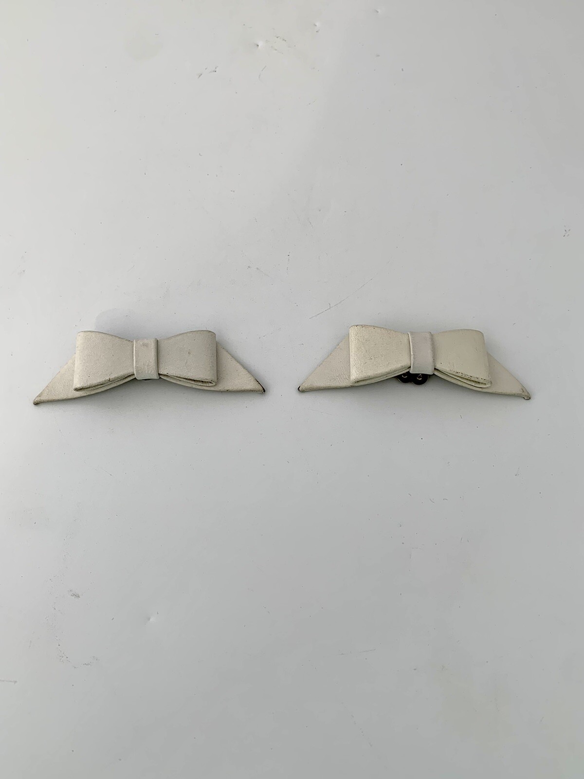 Vintage Shoe Clips White Leather Bows Ladies Two Shoe Clips eBay