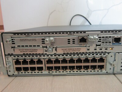 Routeur Cisco 2921 (série 2900), 4 Ports LAN, Ethernet/SFP, Non Testé