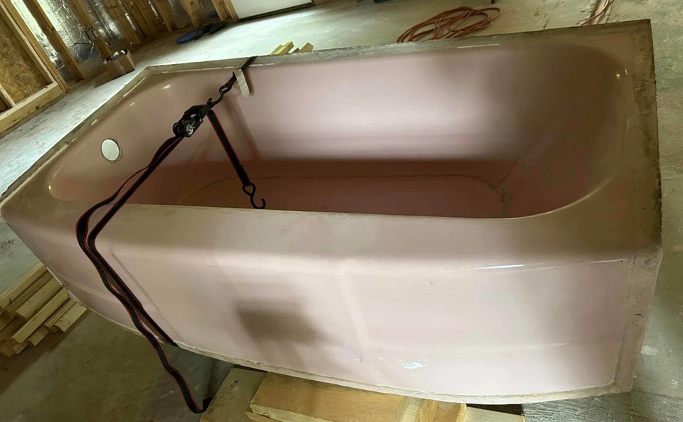 De colección 60x32 Hierro Fundido Concha Rosa Porcelana Grúa Criterio Bañera con Falda Foto 2 de 4