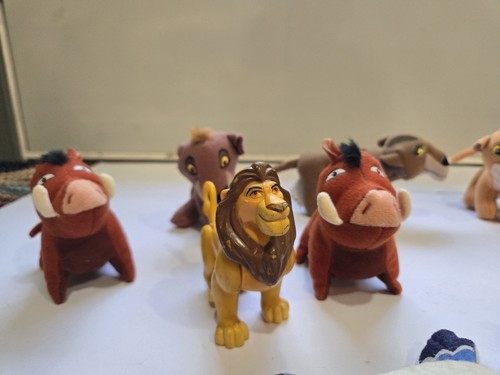 Lot of 11 Lion King Assorted 3"Plush (8) and Plastic Characters - Picture 4 of 12