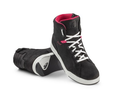 Forma Swift x Fit Dry Ladies Motorcycle Motorbike Short Boots Black / White