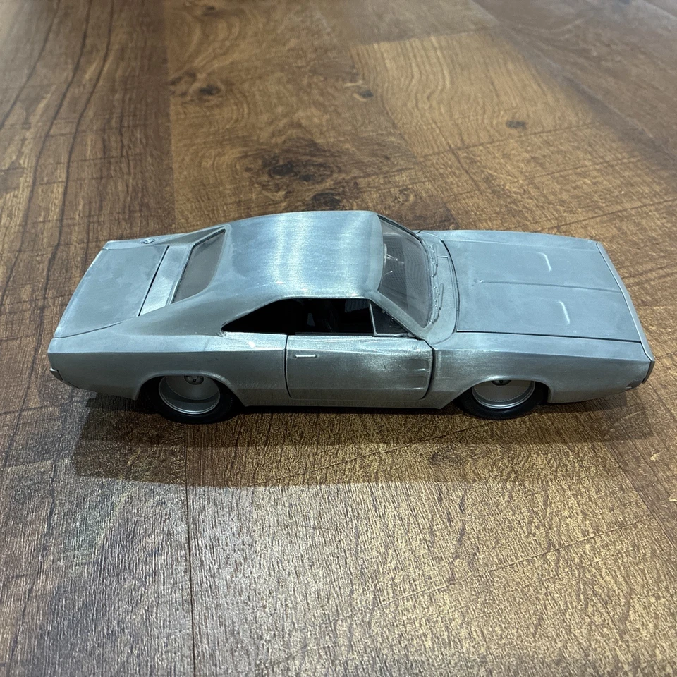 Coche diecast Dodge Charger R/T 1968 JADA Fast & Furious Bare Metal 1:24 como nuevo Foto 3 de 4