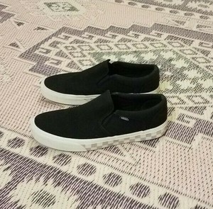 bloody checkered vans