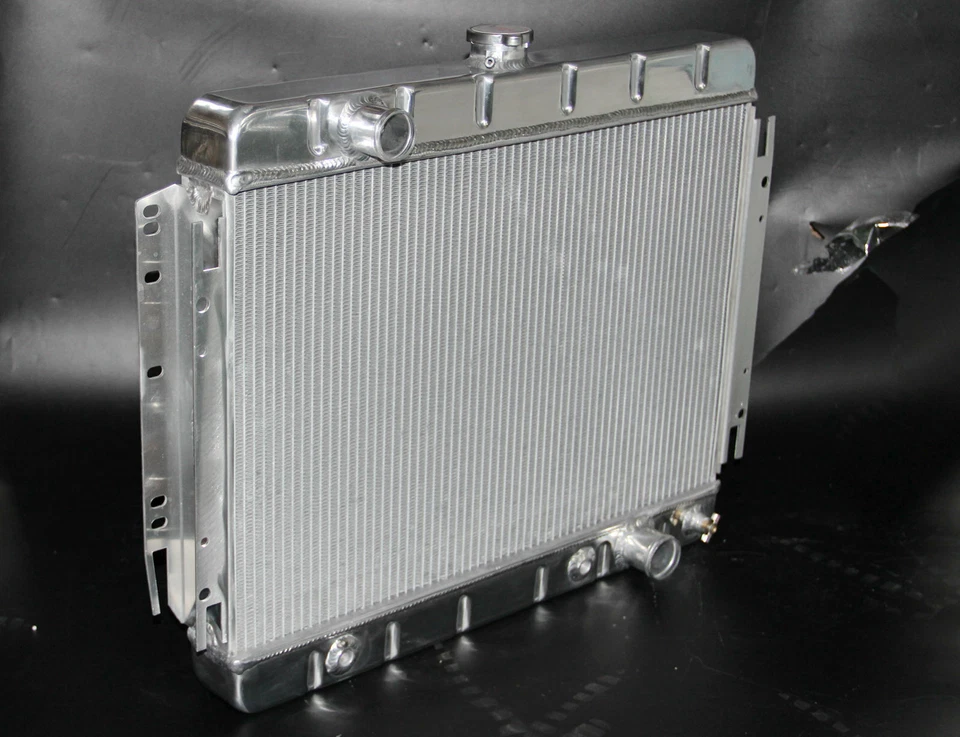 KKS 3 ROWS ALUMINUM RADIATOR FIT 1963-68 CHEVY IMPALA 1964-67 CHEVELLE EL CAMINO Foto 3 de 4