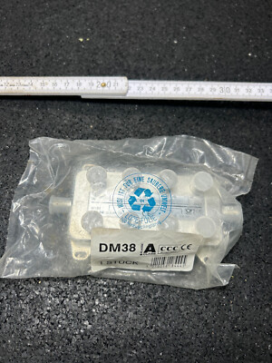 Neu 1stk. WISI DM 38 Sat Verteiler