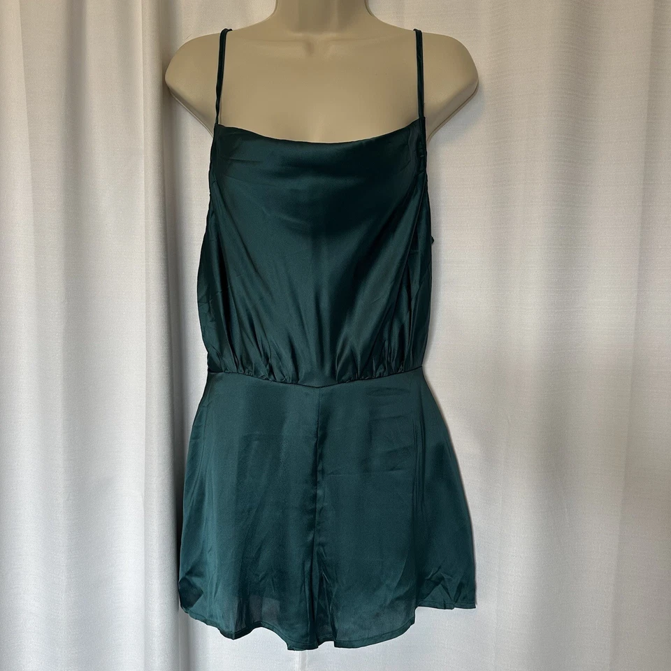 New NWT GUESS Louma Romper Dark Jade Green Silky Sleeveless Size Medium - Image 2 of 4