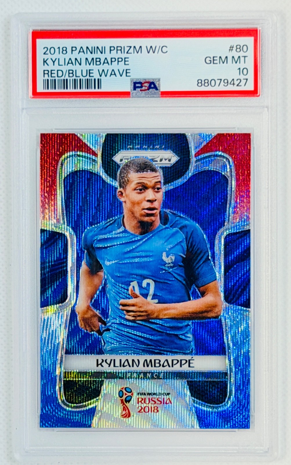 2018 PANINI PRIZM WORLD CUP ROOKIE RED & BLUE WAVE #80 KYLIAN MBAPPE PSA 10