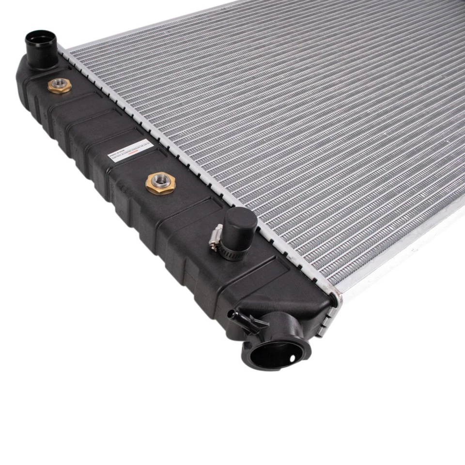Radiator Fits Chevrolet Blazer Suburban C K V Series - Image 3 of 4