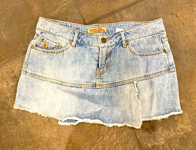 Paris Blues Women s 5 Blue Denim Mini Skirt Short Frayed Fringe Hem Pockets