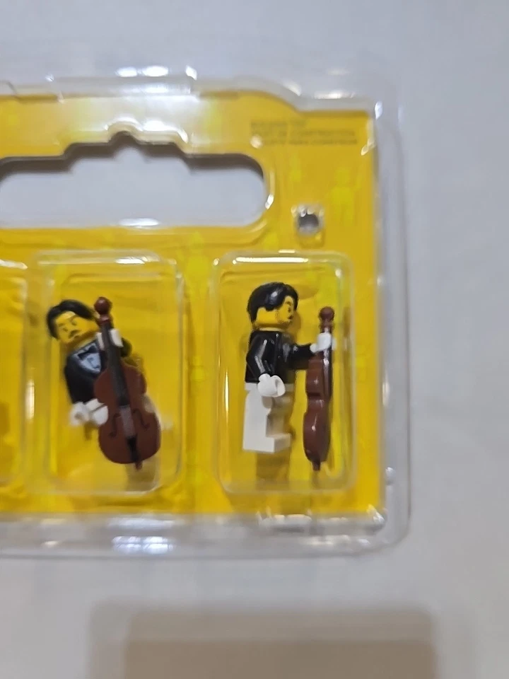 LEGO BAM 2024 Primavera Violonchelo / Bajo Músico Minifigura Paquete de 3 Nuevo Ultra Raro Foto 4 de 4