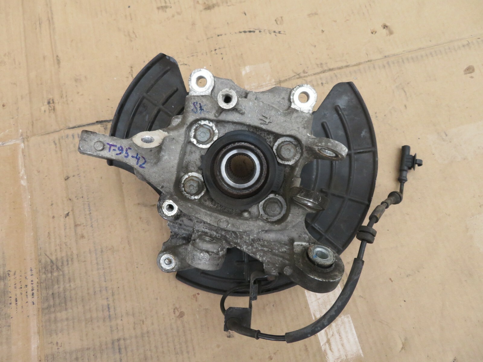 2017-2021 MASERATI GHIBLI SQ4 AWD REAR RIGHT SPINDLE KNUCKLE WHEEL HUB 8K ml