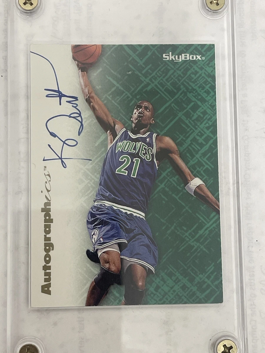SkyBox Kevin Garnett Basketball Autographed Sports Trading Cards