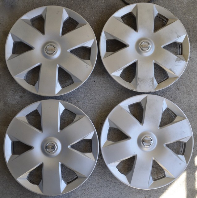 14 Inch OEM Wheel Cover Hubcap 2009 Nissan Versa 40315 CJ 100 for sale