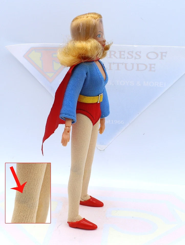 Figura de acción Mego Supergirl vintage 1974 WGSH 8" ~ cinturón original, capa ~ como nueva Foto 4 de 4