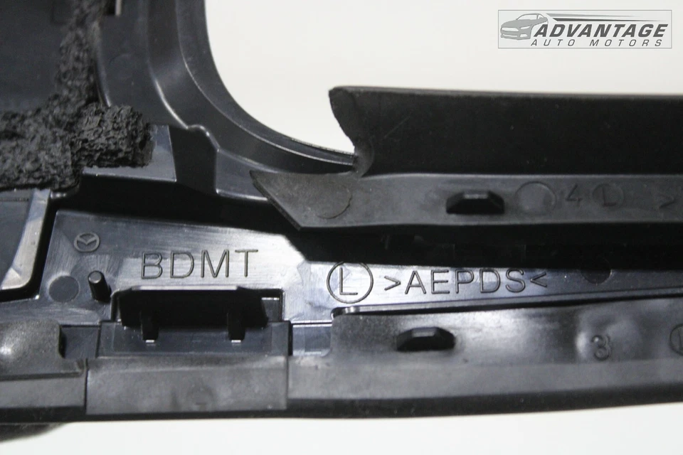 2019-2023 MAZDA 3 REAR LEFT SIDE DOOR CORNER WINDOW GLASS MOLDING OEM - Image 4 of 4