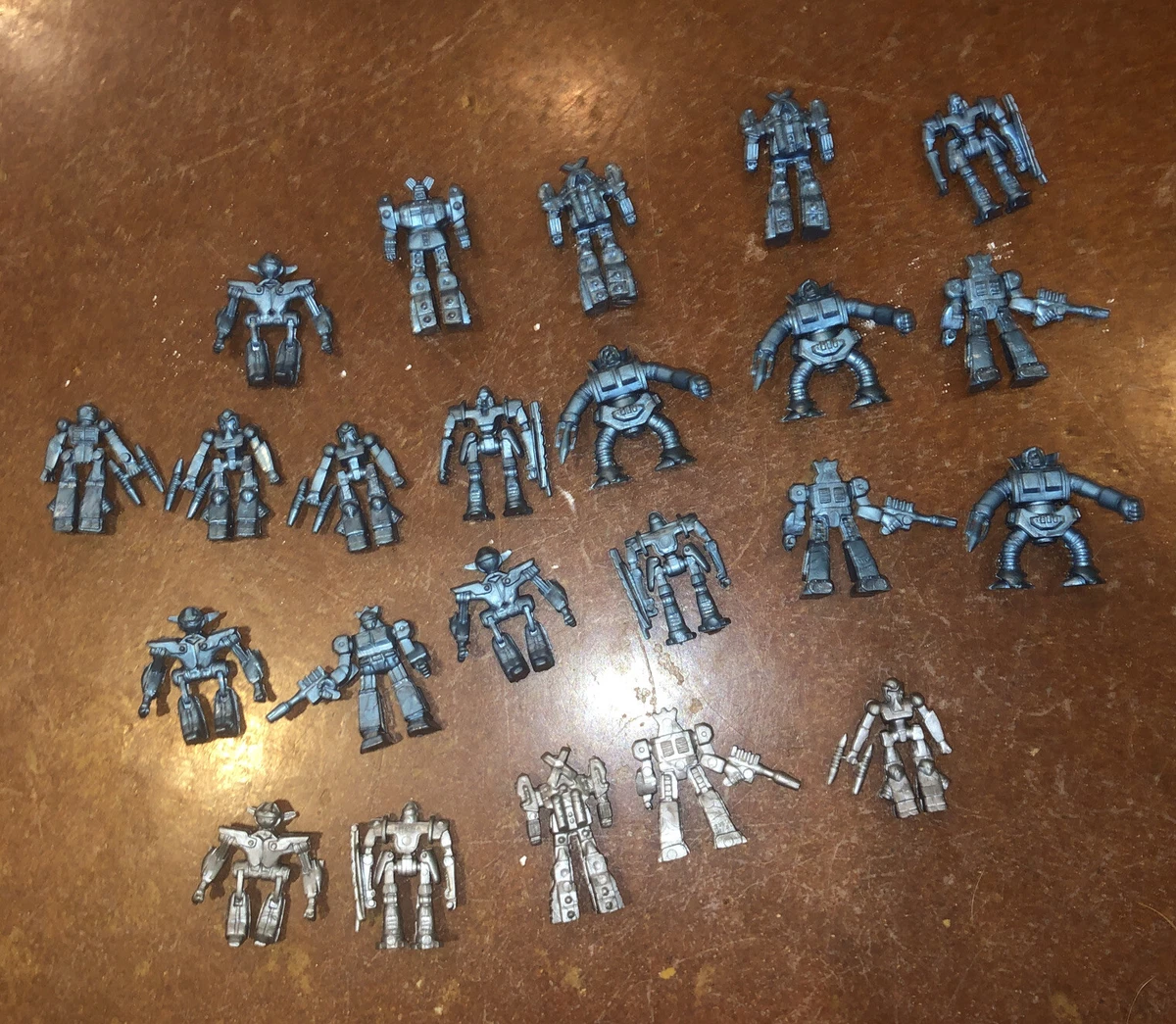 Mini hotsell gundam toys