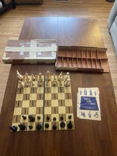 KINGSWAY FLORENTINE CHESSMEN CHESS SET ROYAL GAME of CHESS & Directions 1947