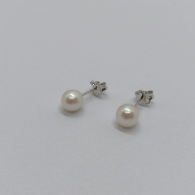 HARMONIE SCHMUCK OHRRINGE OHRSTECKER MIT PERLE UND 18KT WEISSGOLD 6-6,5 mm (0633)