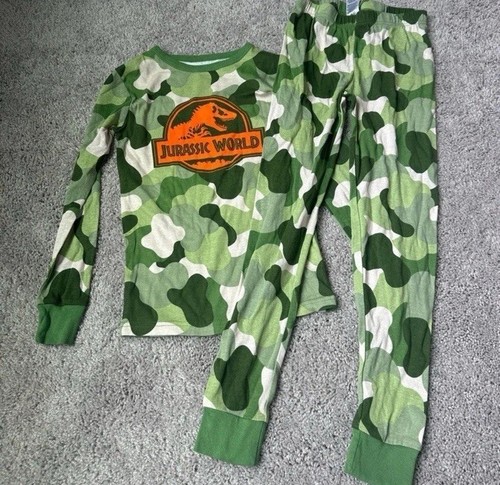 Jurassic Park boys size 10 pajamas NWOT Green Camo Dinosaur