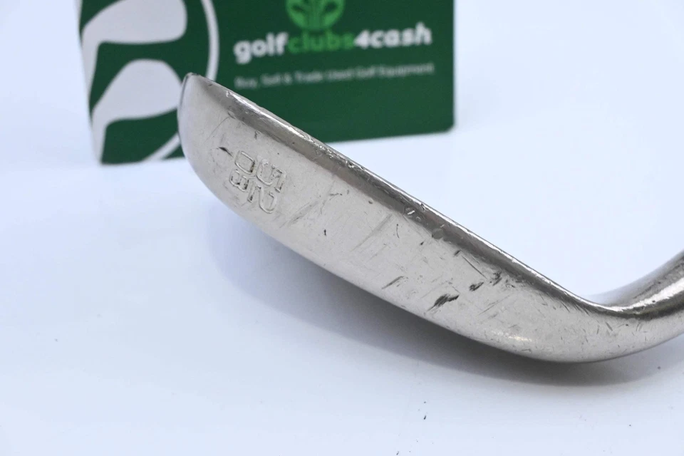 Mizuno JPX Series Gap Wedge / 52 Degree / Regular Flex Fujikura Orochi 65 Shaft - Image 3 of 4