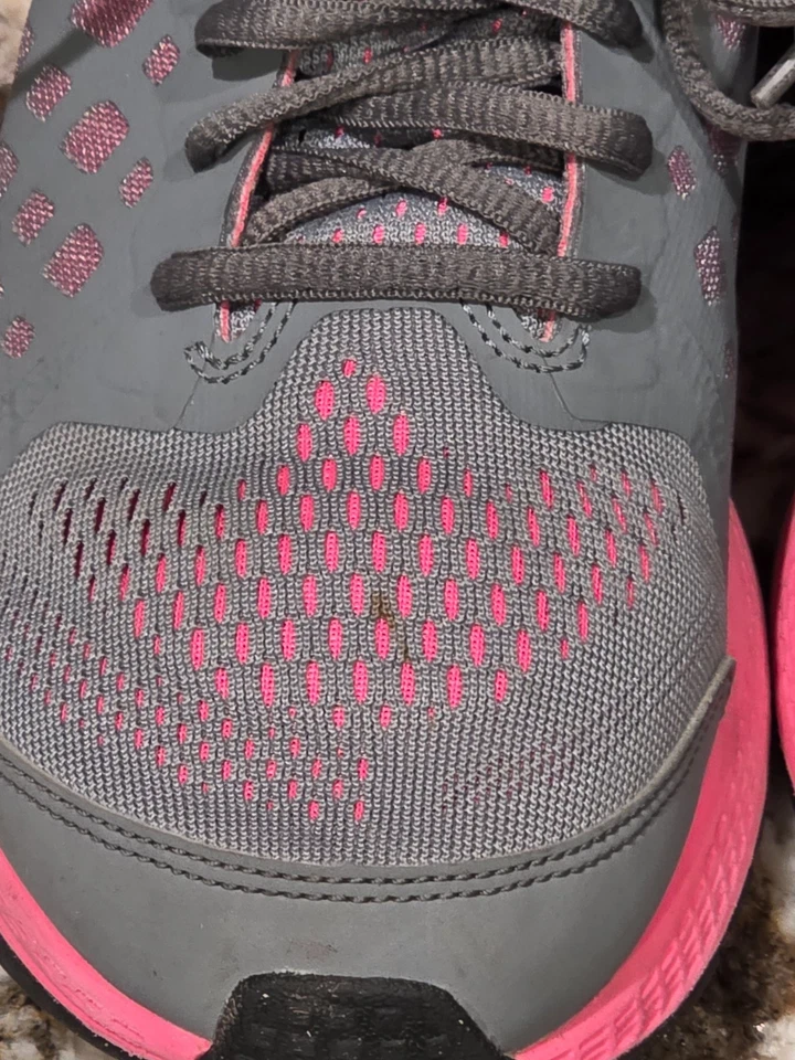 尺码 6.5 Y Youth Nike Pegasus 31 跑步鞋 — 第 3/4 张图片