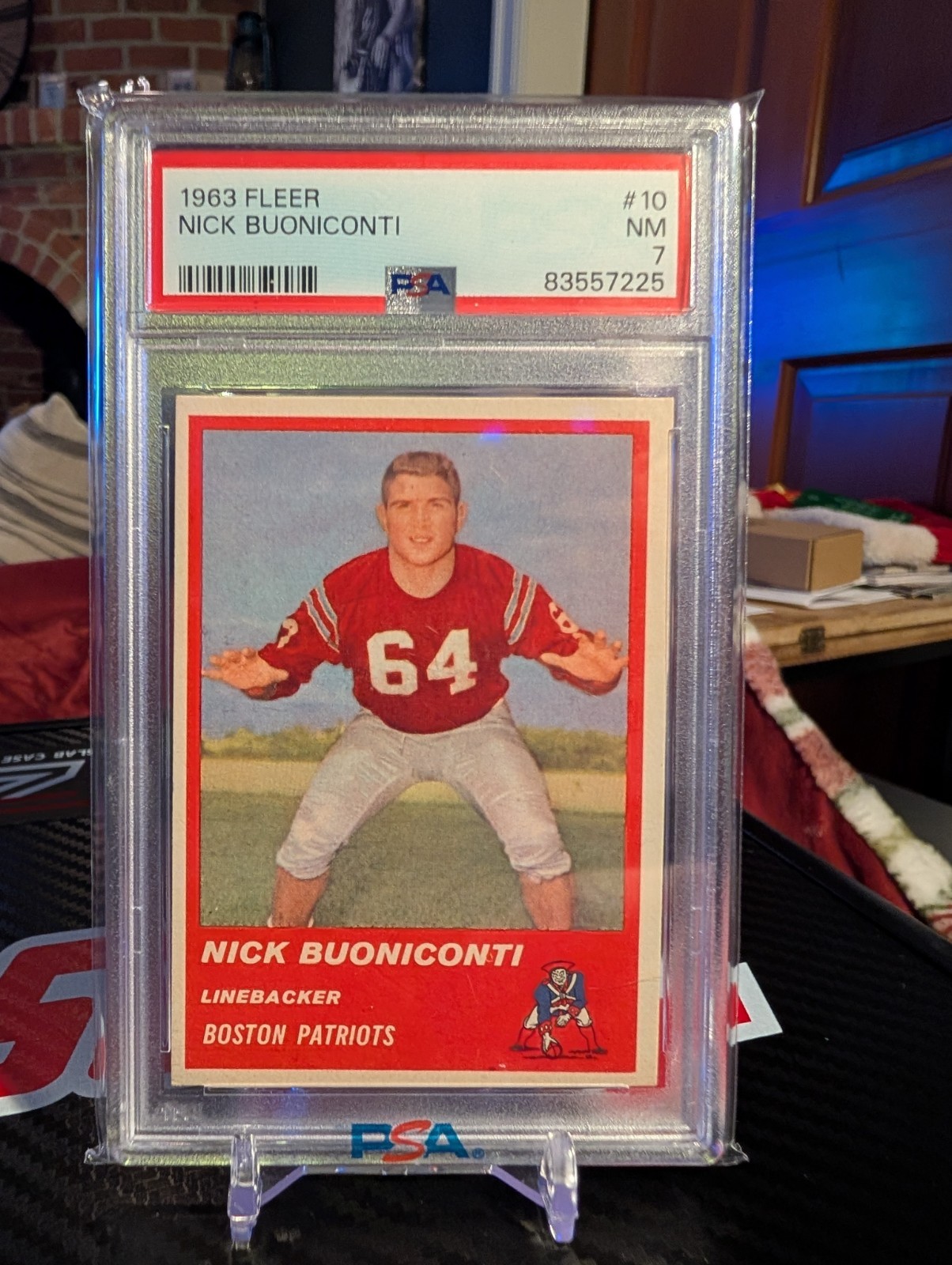 1963 Fleer Nick Buoniconti #10 (RC) Miami Dolphins -HOF - PSA 7 NM