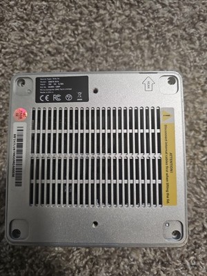 MINISFORUM UM870 Slim Mini PC AMD Ryzen 7 8745H, Barebone