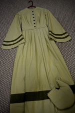 Civil War Victorian Pioneer Cotton Day Dress Handmade Green wPagoda Sleeve- M