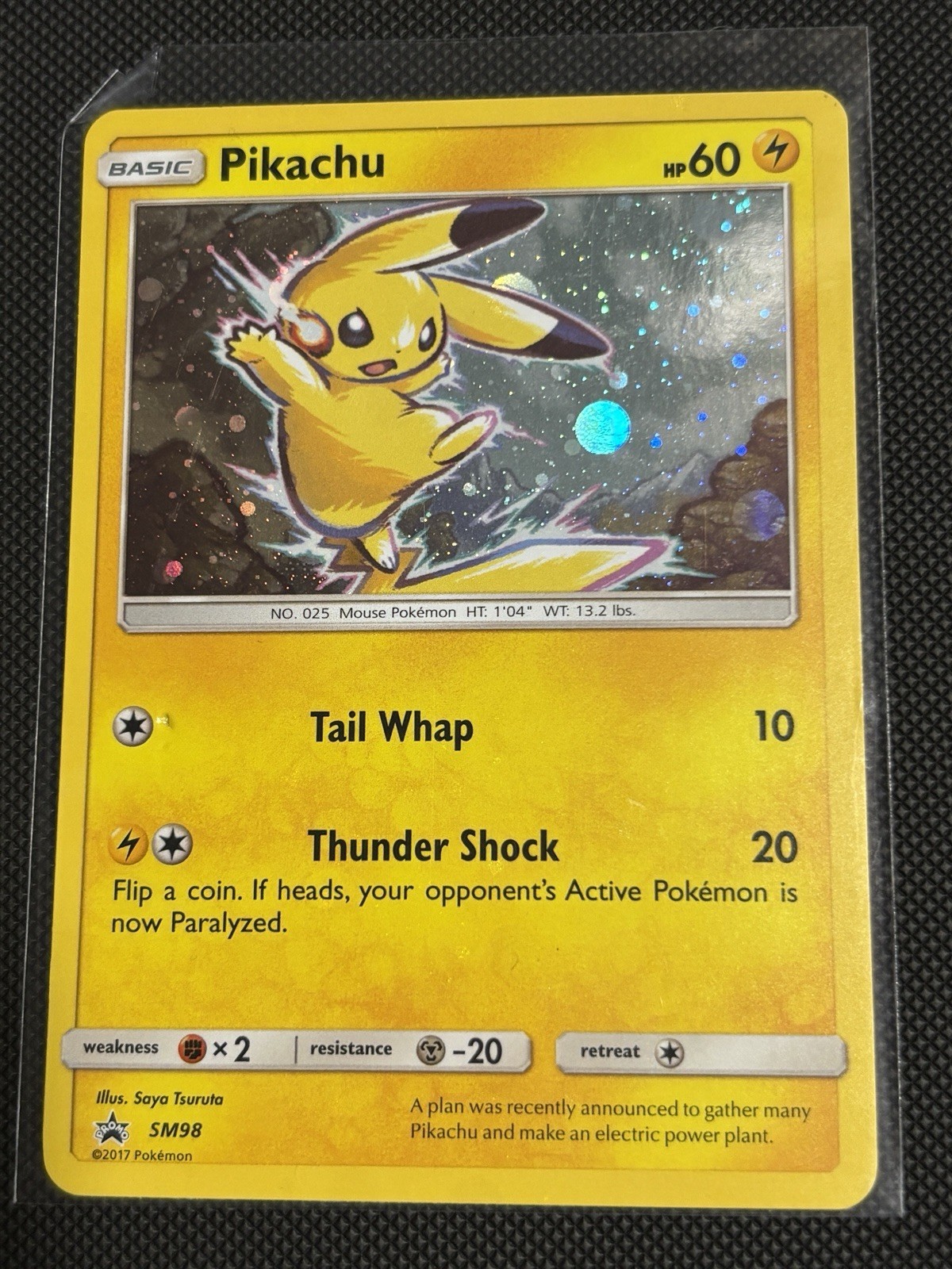Pokémon Pikachu Holo SM98 Black Star Promo 2017 Card NM Condition