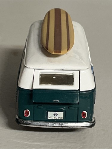 Assorted VW Split Screen 1962 Volkswagen Kombi Camper surfboard 1:32 KINSMART - Picture 10 of 18