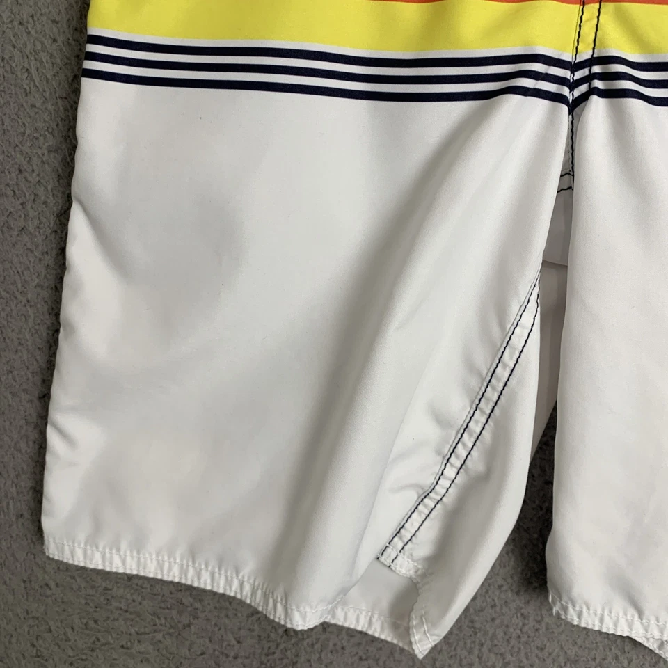 Shorts Old Navy meninos prancha de natação extra grande cordão forrado de praia 14-16 - Imagem 3 de 4