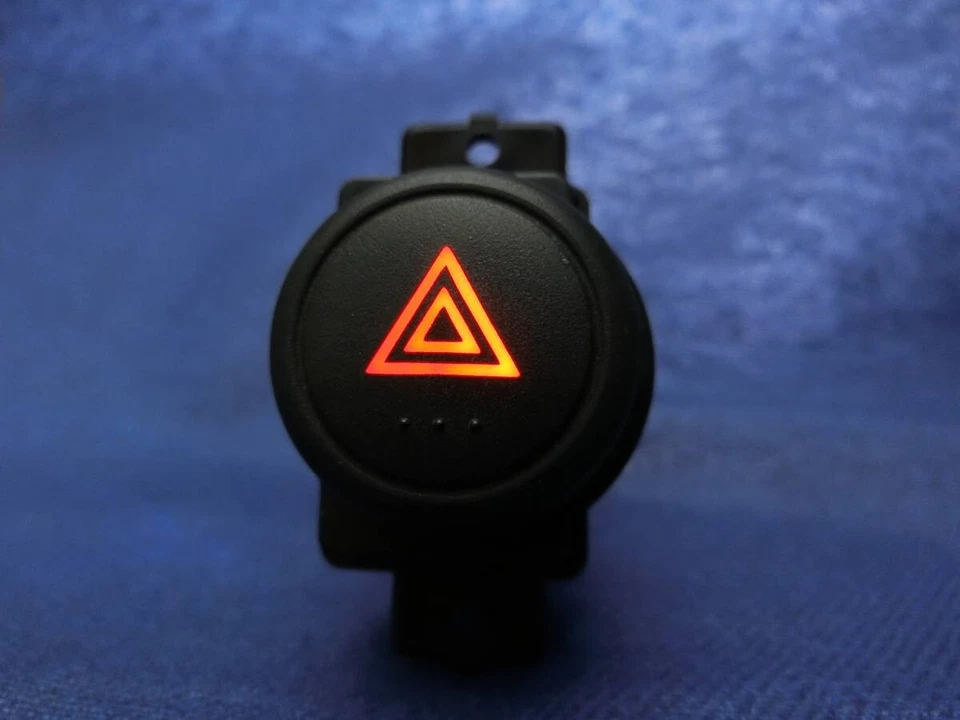 Raro botón de peligro iluminado único OEM Honda Integra DC5 Civic EP3 Acura RSX Foto 2 de 4