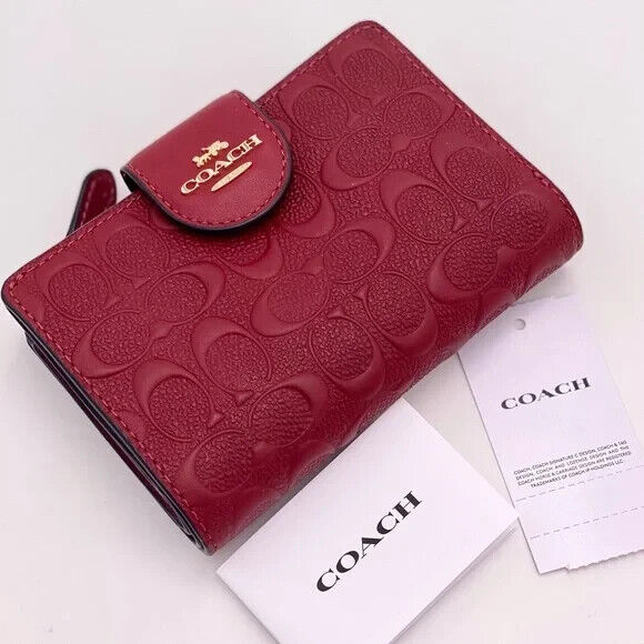 Coach Medium Corner Zip Wallet In Signature leather, IM Coach Medium Corner Zip Wallet In Signature leather, IM