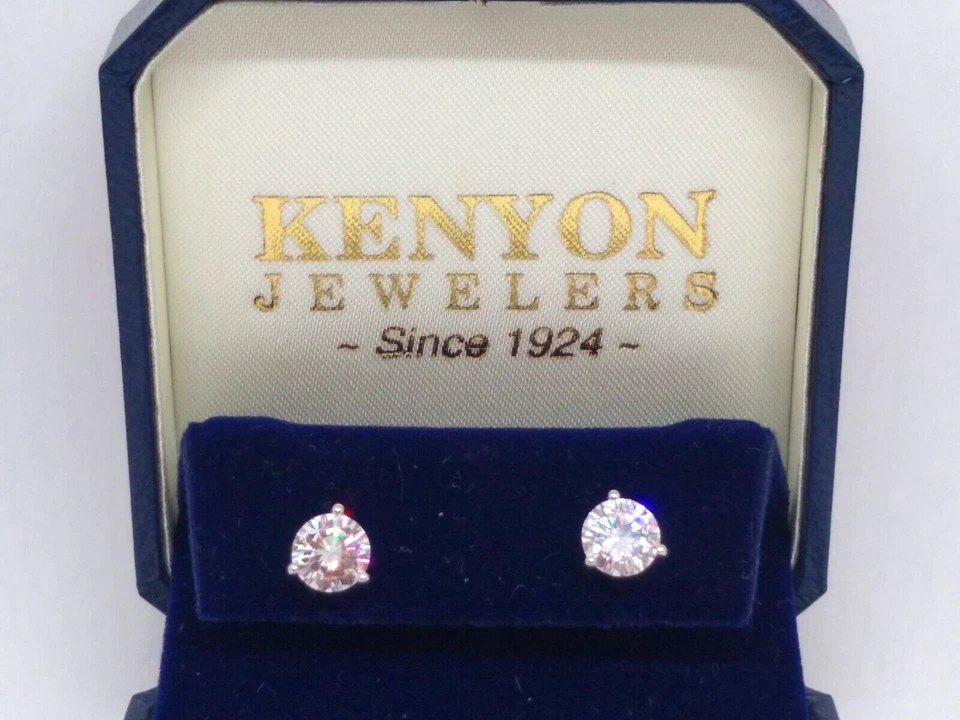 Pendientes Charles and Colvard, Fover One, 2 ct-tw, Moissanite, 14k, oro blanco, Foto 3 de 4