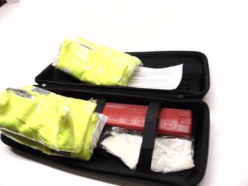 Original Bentely European Travel Touring Kit High Viz Jacken Warndreieck - Bild 5 von 6