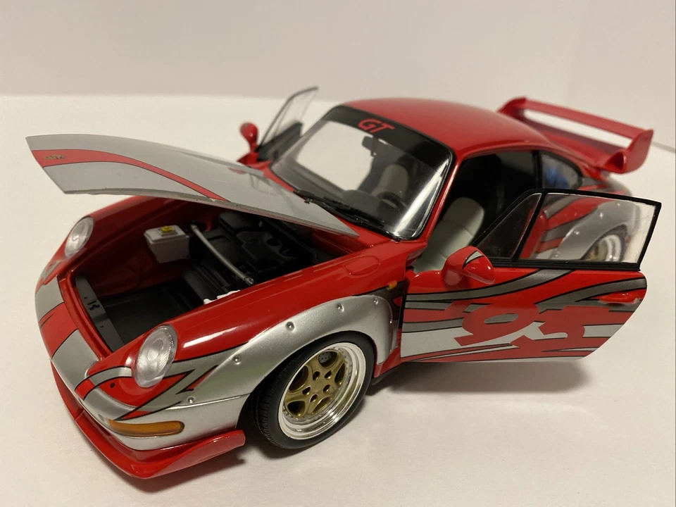 UT 39631 Porsche 911 GT2 Show Car 1:18 rojo con gráficos edición limitada EX LEER Foto 3 de 4