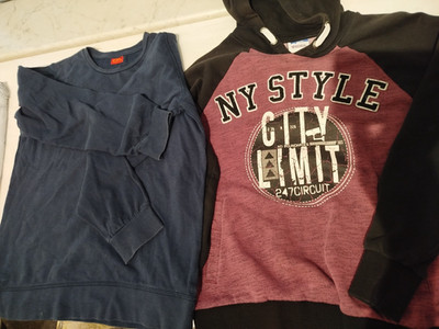 Kleiderpaket 146 -158 für Jungen 2x Pullover/ Hoody , 2x Jeans Shorts