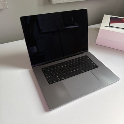 Apple 2021 MacBook Pro 16