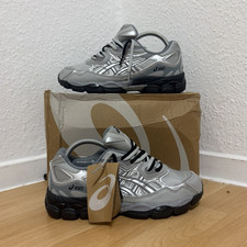 ASICS Herren Laufschuhe Sneaker Low Top gepolstert Mesh silber/grau 41,5