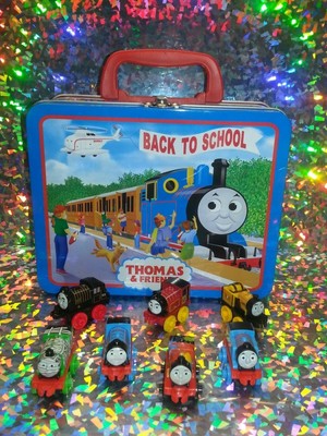 thomas the tank engine lunch box set
