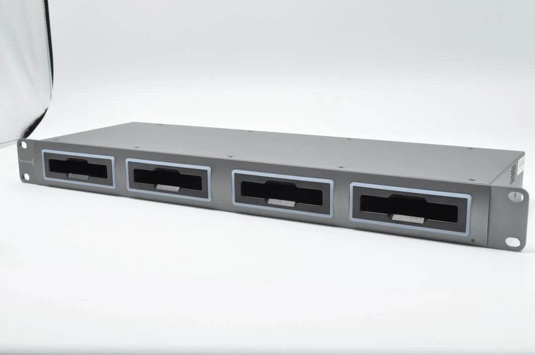 Blackmagic Design DISKMDOCK4 MultiDock2 【Near Mint】by Courier