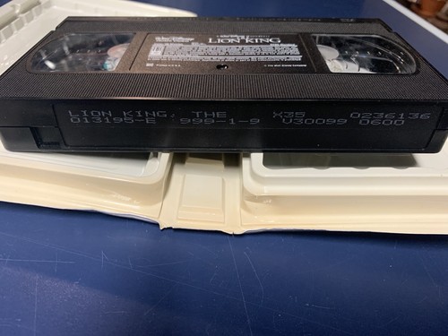 The Lion King VHS, 1994 Walt Disney Masterpiece Collection - Picture 8 of 9